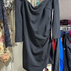 Lulu's Black Long Sleeve off the shoulders asymmetrical dress